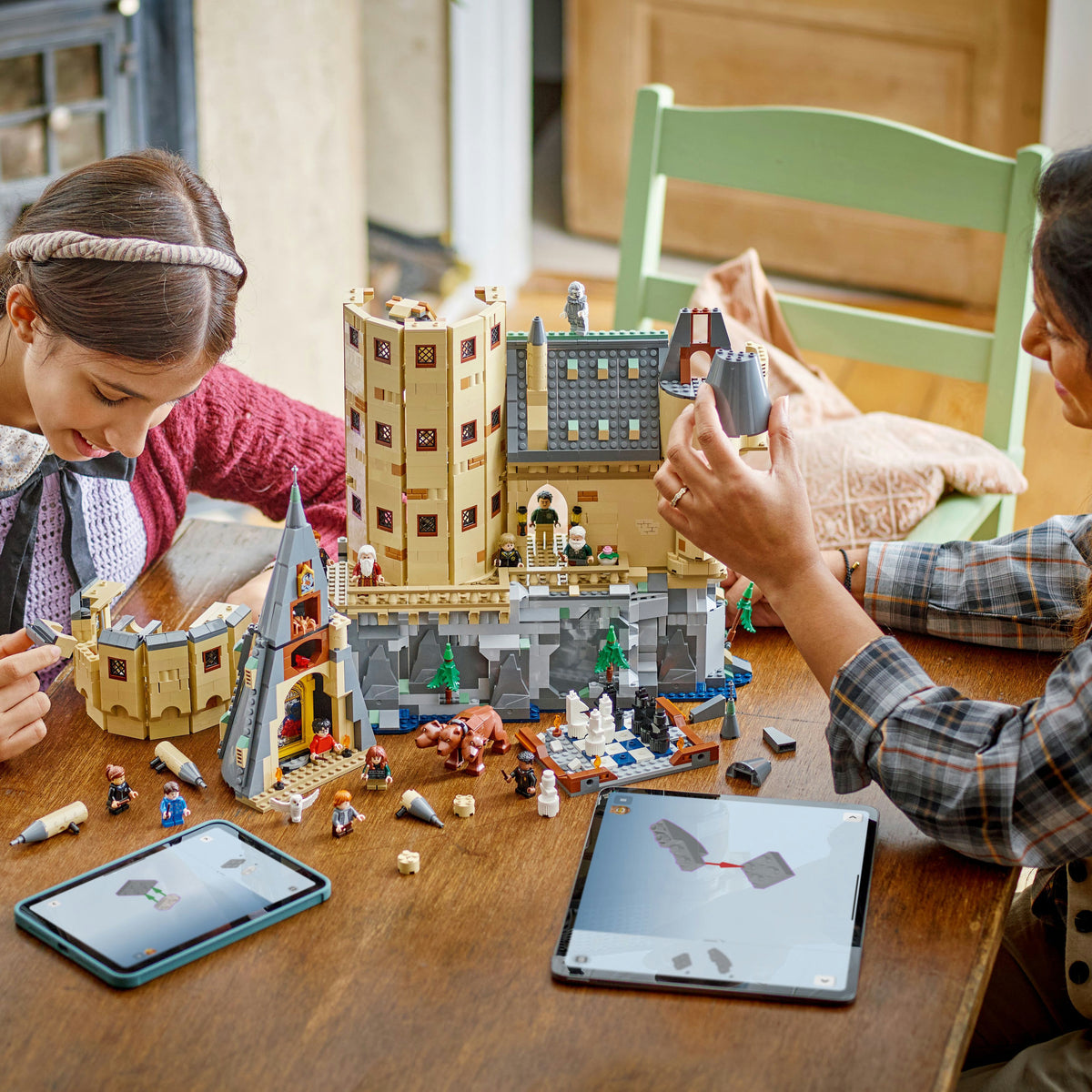 LEGO Harry Potter 76454 Tylypahkan linna: Päärakennuksen torni – kuva 3