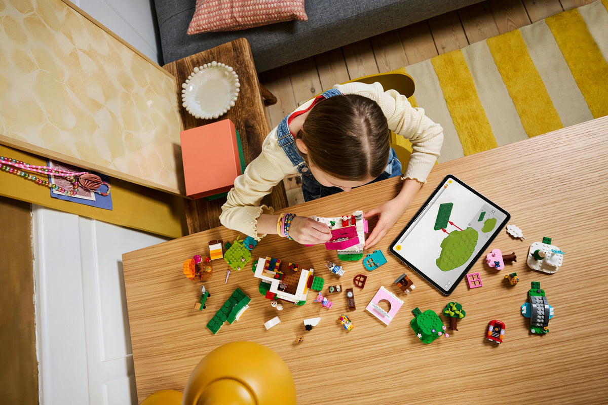 LEGO Animal Crossing 77057 - Luovat talot: Hauskat vuodenajat – kuva 3