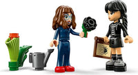 LEGO Wednesday 76784 - Musta daalia – kuva 3