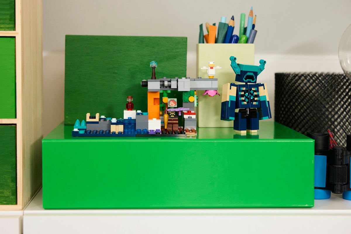 LEGO Minecraft 21274 Vartijan kohtaaminen – kuva 13