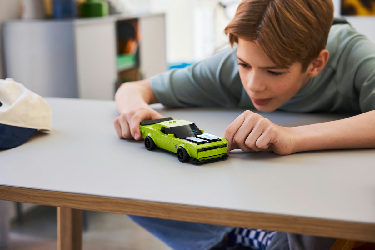LEGO Speed Champions 77237 - Dodge Challenger SRT Hellcat urheiluauto 8