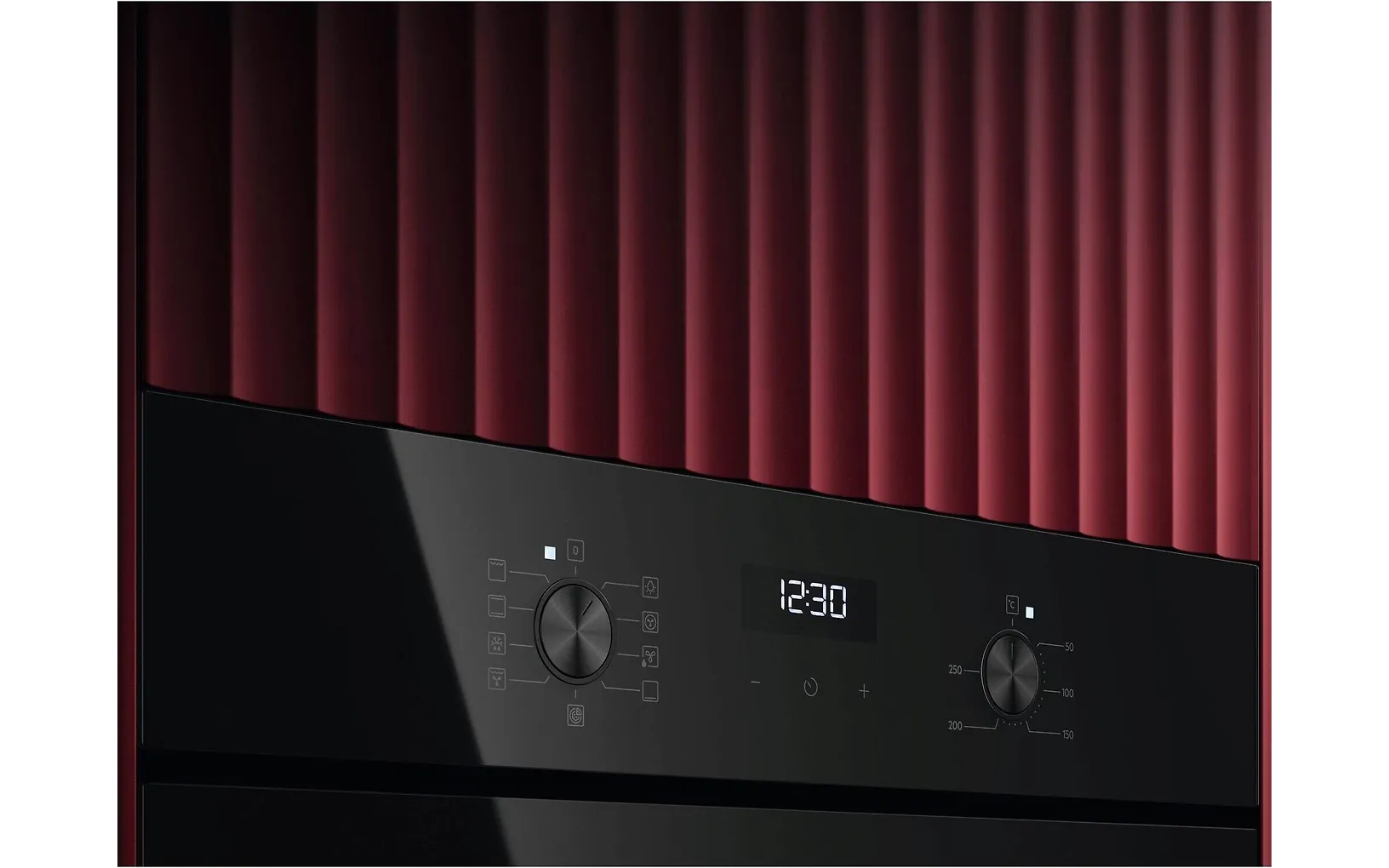 AEG TU5AB20SCK 5000 SurroundCook uuni, musta