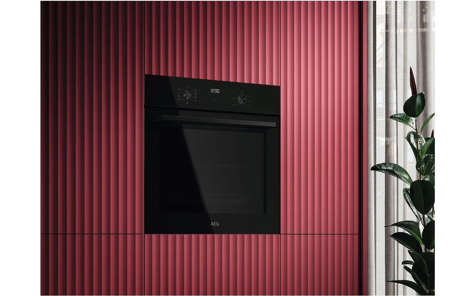 AEG TU5AB20SCK 5000 SurroundCook uuni, musta