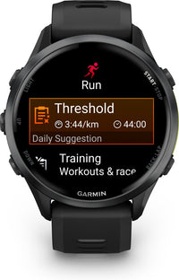 Garmin Forerunner 970 GPS juoksuälykello, Black / Amp Yellow