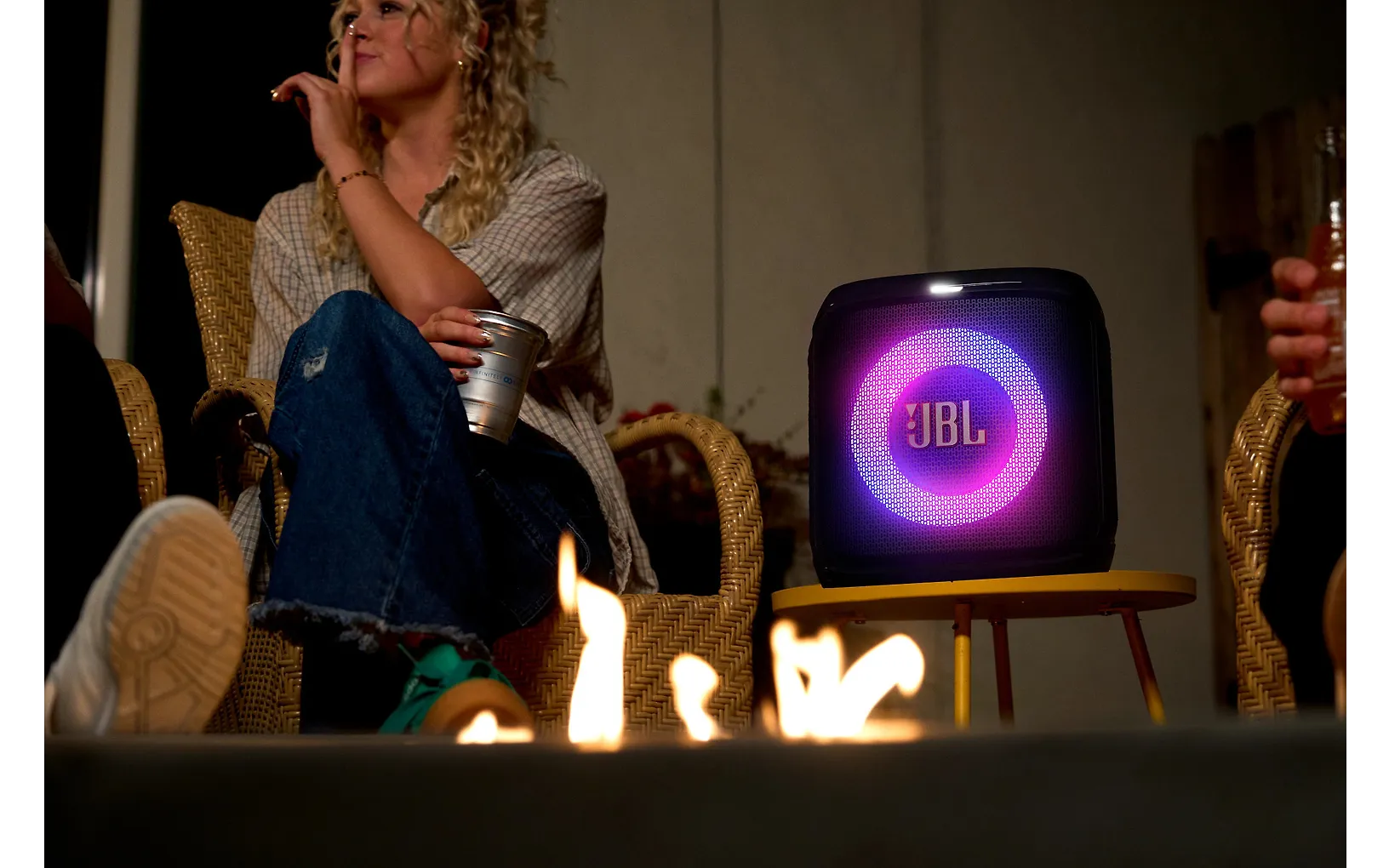 JBL Partybox Encore Essential 2 bilekaiutin