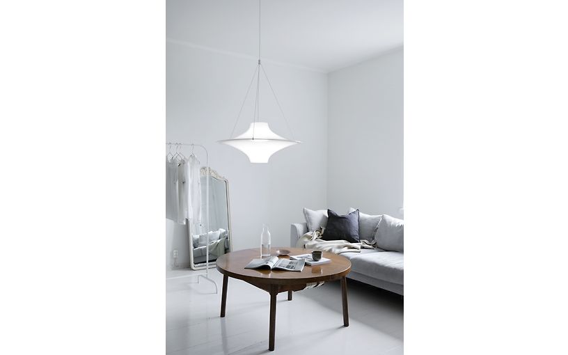 Innolux Lokki 70 cm riippuvalaisin sisustuksessa