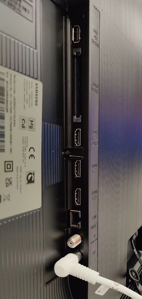 Samsung 43" DU7172 – 4K LED TV