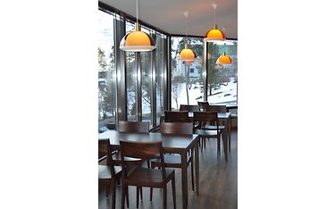 Innolux Kuplat pomeranssi riippuvalaisin sisustuksessa