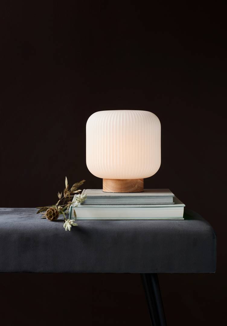 Milford bordslampa opal/träfärg