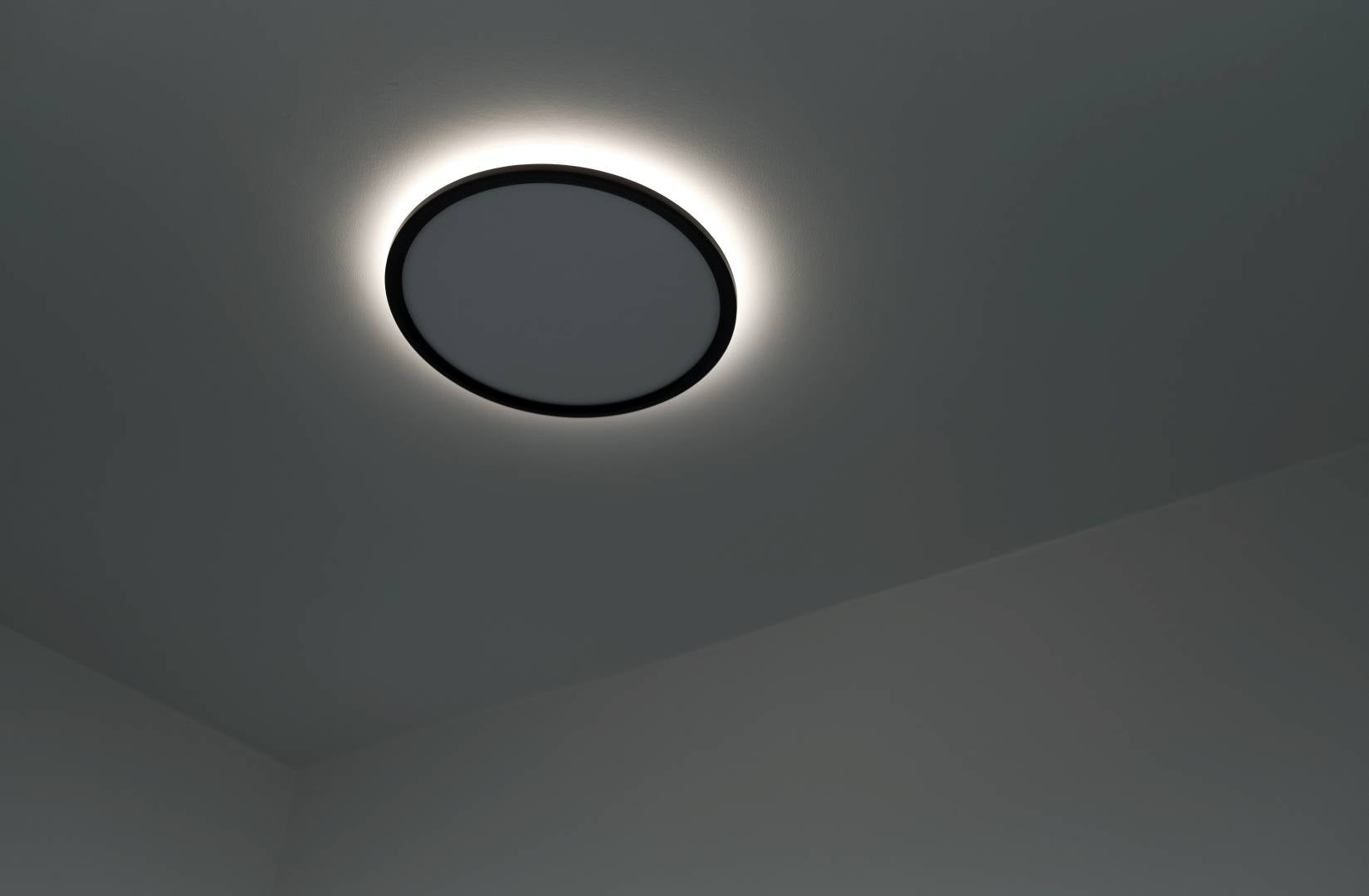 Liva Smart RGB svart