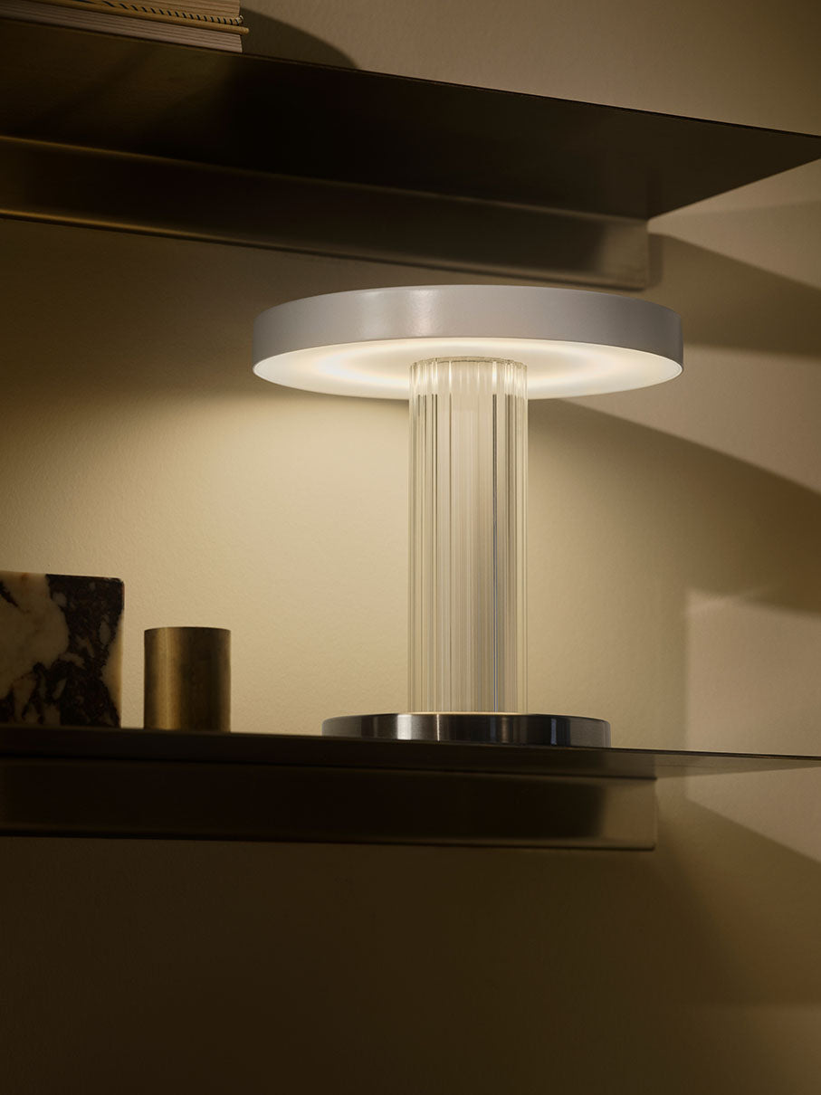 Trezzi uppladdningsbar bordslampa vit
