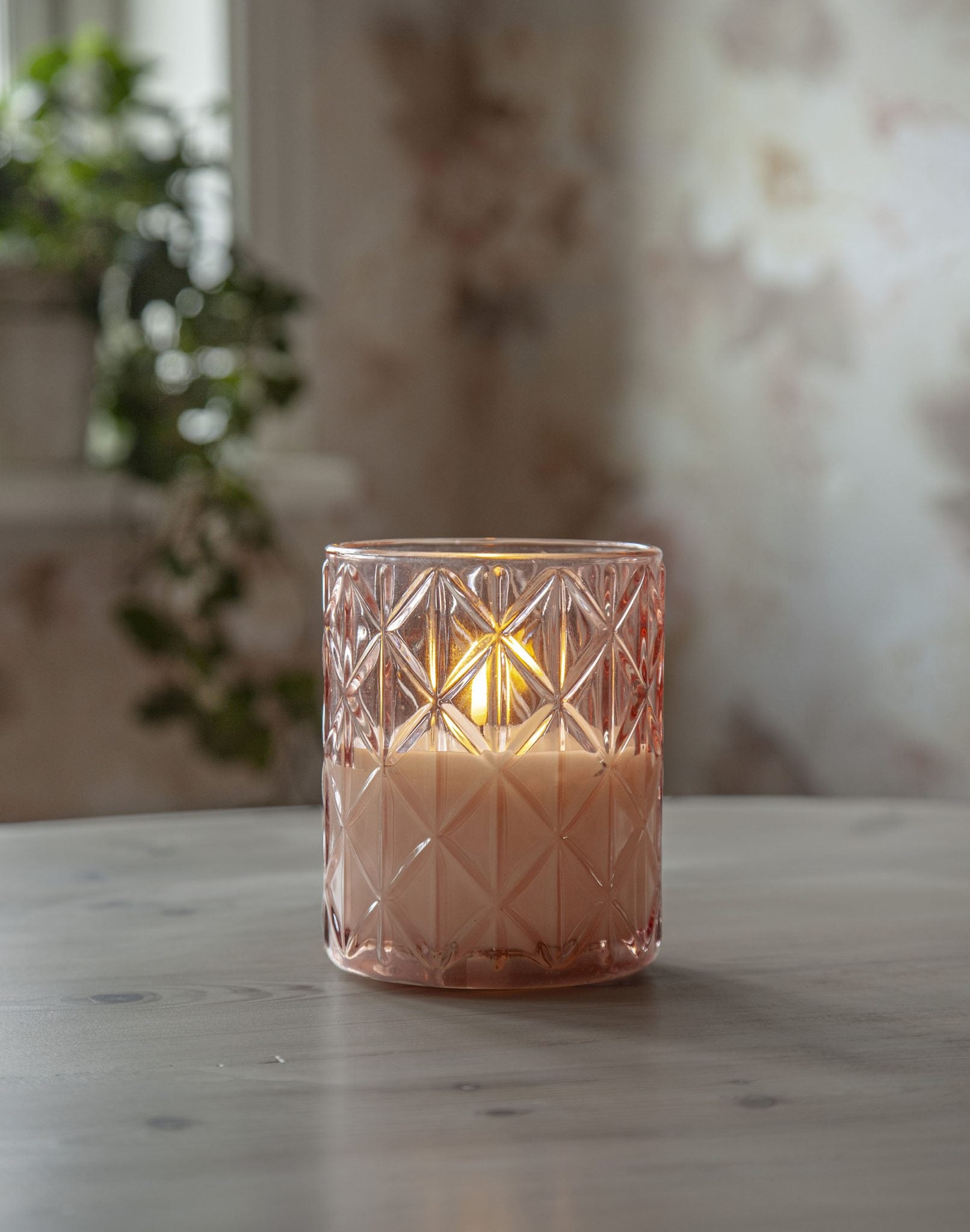 Star trading Flamme Romb LED-kynttilä roosa 10cm
