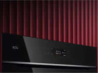 AEG TE7PB631AB 7000 MealAssist uuni, musta