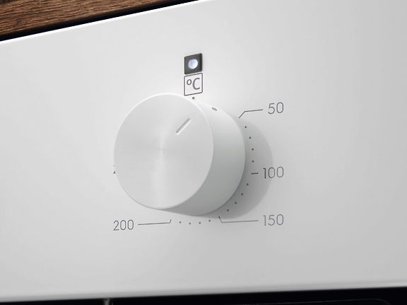 Electrolux BOC002EV 500 SurroundCook uuni, valkoinen