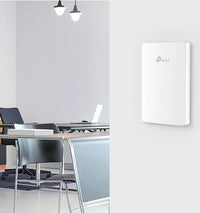 TP-Link Omada EAP615-WALL Wi-Fi 6 tukiasema