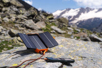 Xtorm XR203 varavirtalähde aurinkopaneelilla, 10000 mAh