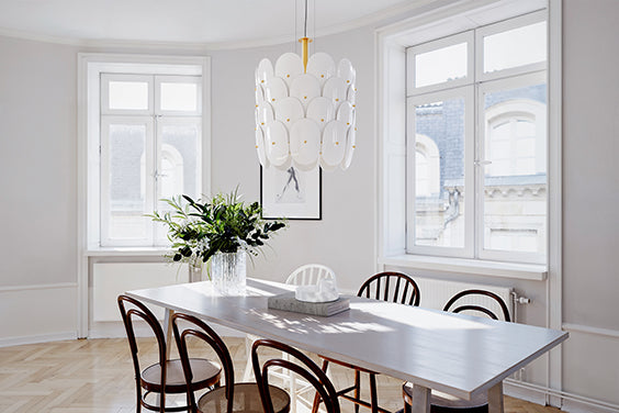 Omlott riippuvalaisin messinki/valkoinen