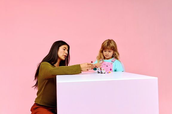 LEGO Friends 42675 Yksisarvisen kakkukärry – kuva 4