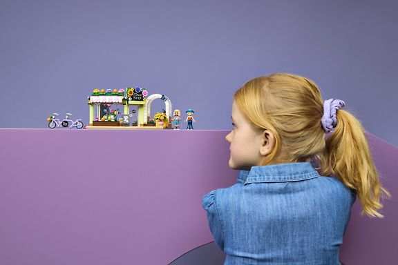 LEGO Friends 42693 Luova kukkakauppa – kuva 10