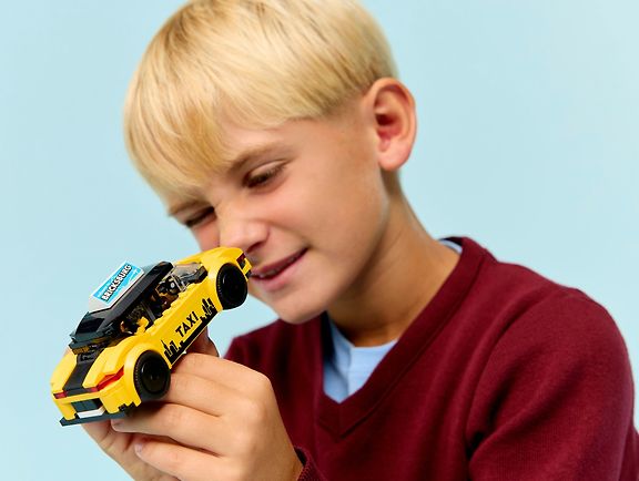 LEGO City Great Vehicles 60487 Keltainen taksi – kuva 12