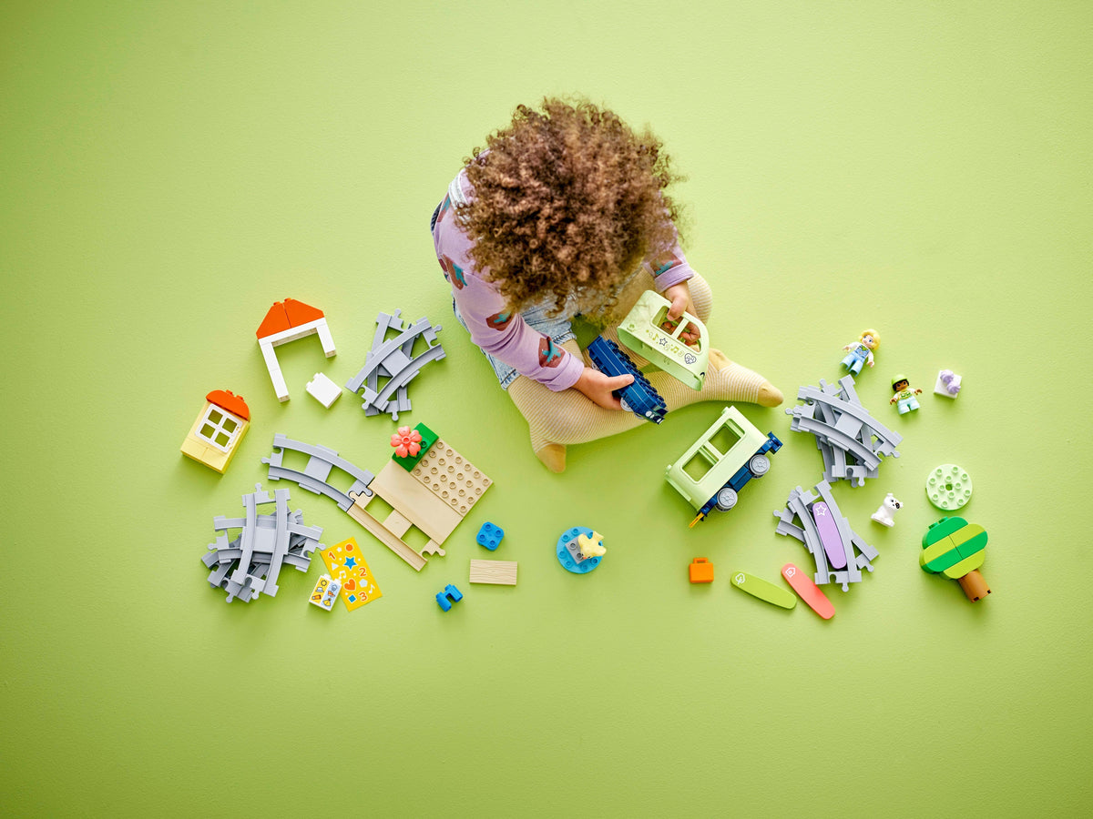 LEGO DUPLO Town 10427 – Interaktiivinen seikkailujuna – kuva 11
